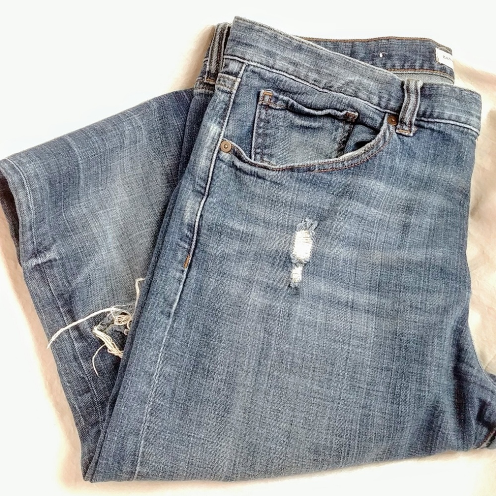 Banana Republic distressed jeans light wash - Picture 6 of 6